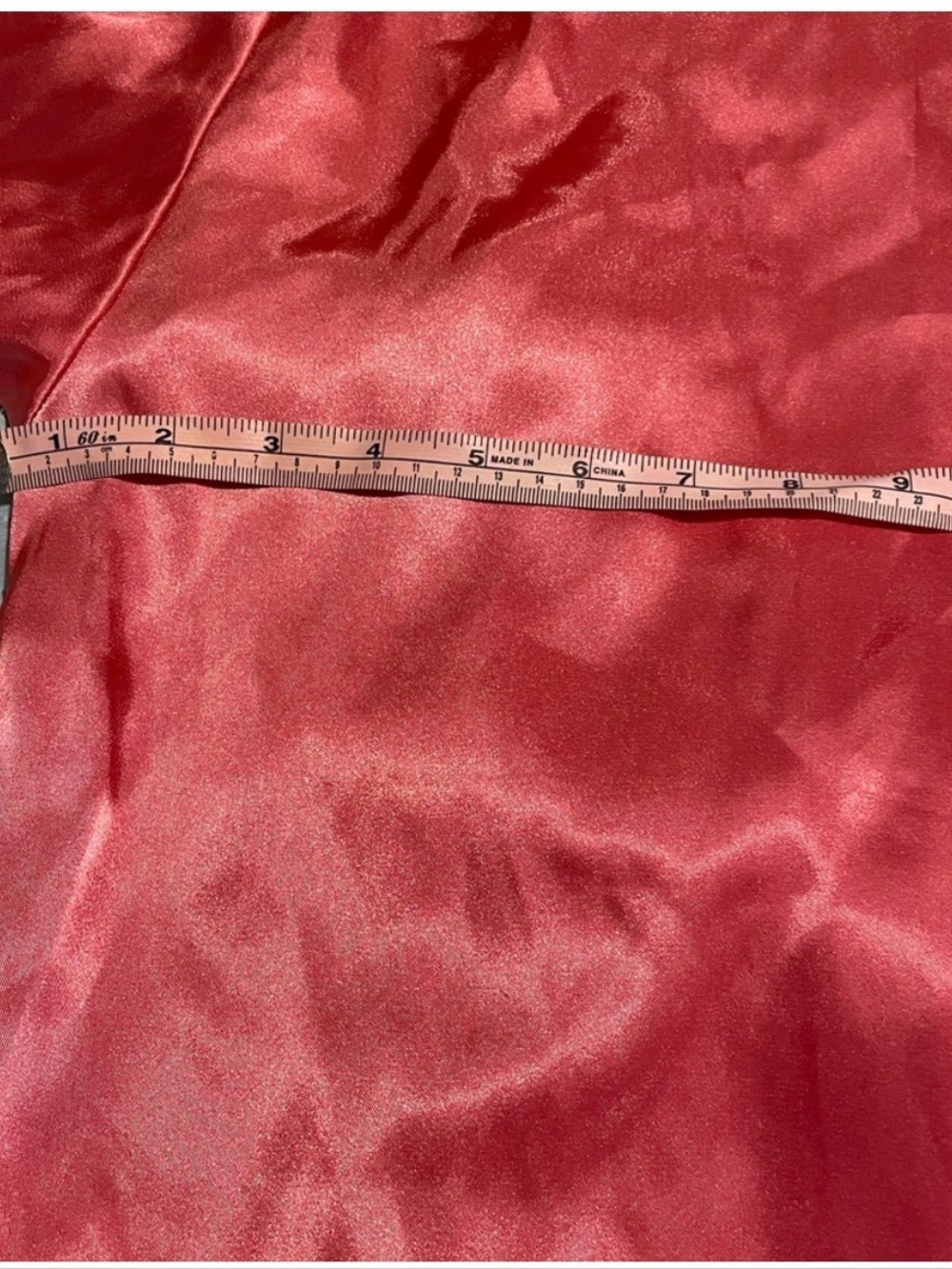 Vintage 90's Secret Treasures
Satin Sleep shirt in Vibrant coral color - Picture 7 of 10